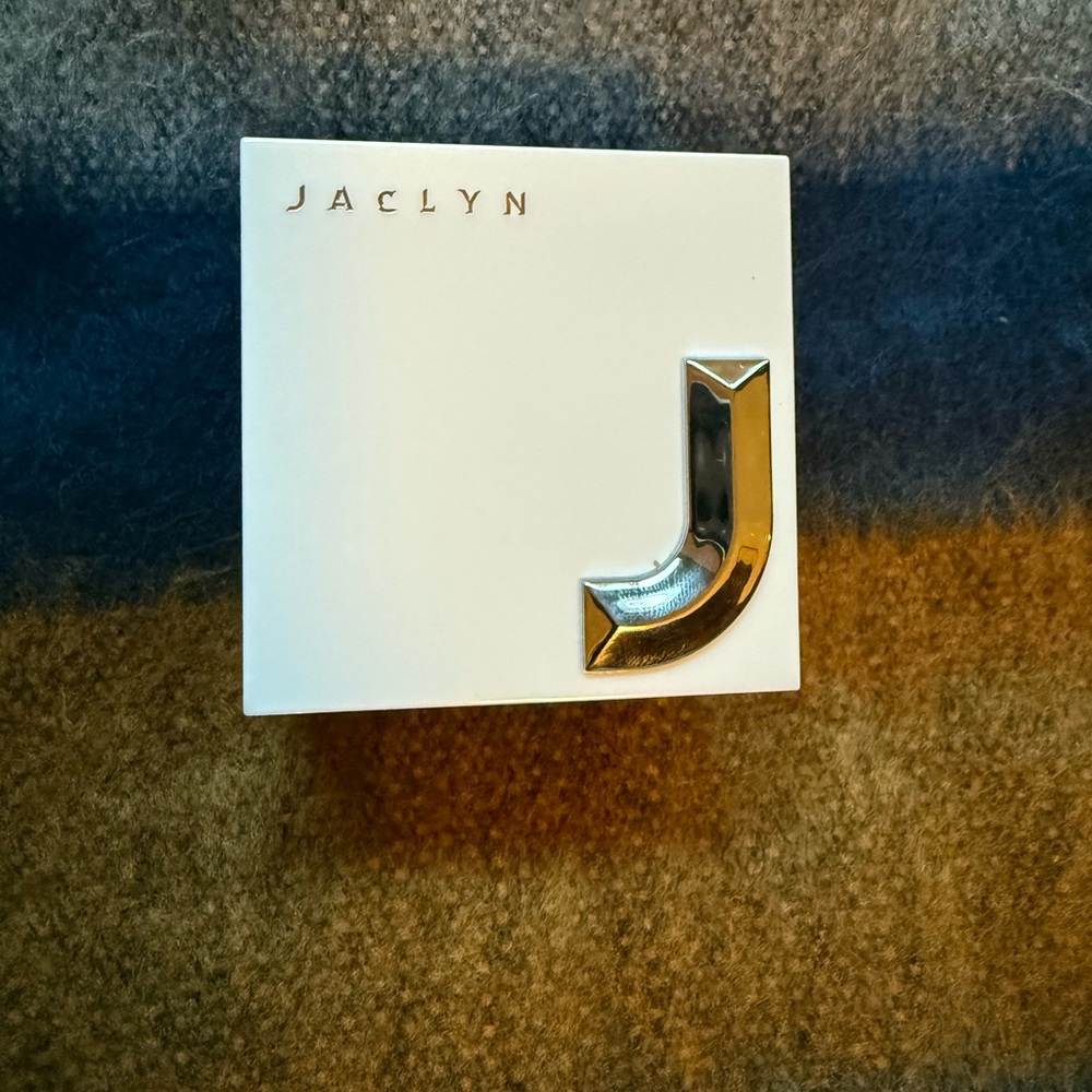 Jaclyn Cosmetics Brightening Lilac Under Eye Powder